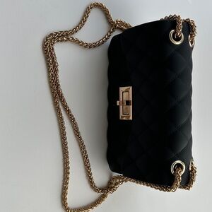 Elegant Black Quilted Chain Bag